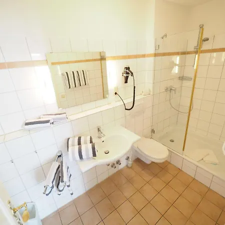 Zentral-gelegen-neptun-app-2-mit-vollbad Daire